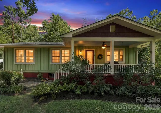 Photo 1 of Single family home for sale at 33 Pinecroft Rd, Asheville, NC 28804 | MLS# 4423125 | Listing updated on 2026-09-16