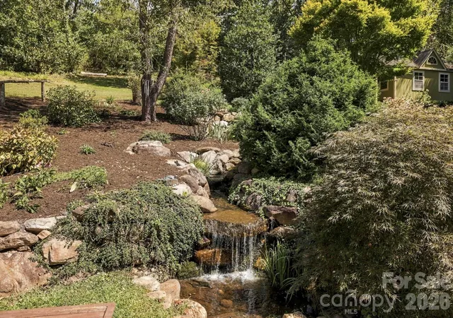 Photo 3 of Single family home for sale at 33 Pinecroft Rd, Asheville, NC 28804 | MLS# 4423125 | Listing updated on 2026-09-16