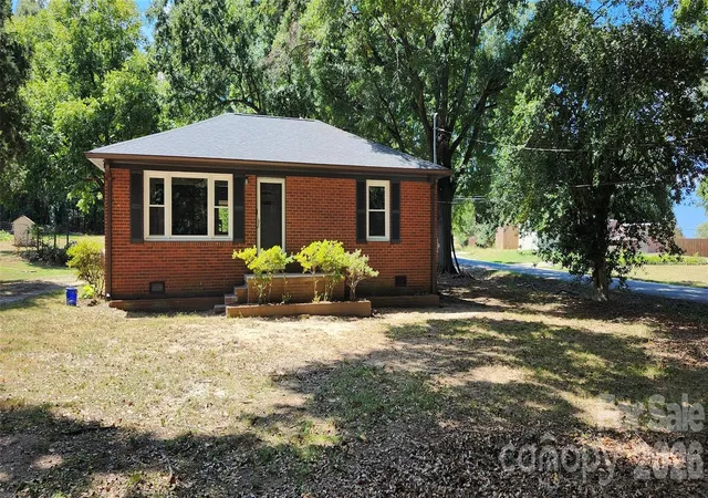 Single family home for sale at 200 Staton Rd, Gastonia, NC 28056 | MLS# 4423132
