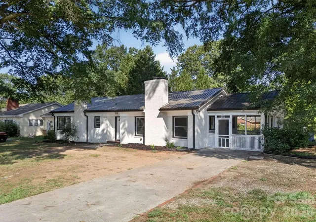Single family home for sale at 425 Roberts St, Salisbury, NC 28144 | MLS# 4423175