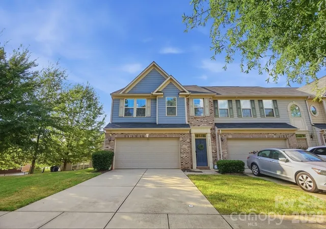 Photo 2 of Townhouse for sale at 3224 Morgan Clark Rd, Charlotte, NC 28208 | MLS# 4423182 | Listing updated on 2026-09-20