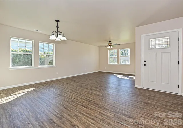 Photo 4 of Single family home for sale at 402 Jones St, Charlotte, NC 28208 | MLS# 4423184 | Listing updated on 2026-09-16