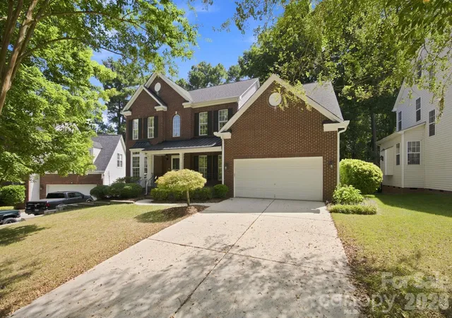 Photo 2 of Single family home for sale at 10309 Elven Ln, Charlotte, NC 28269 | MLS# 4423186 | Listing updated on 2026-09-26