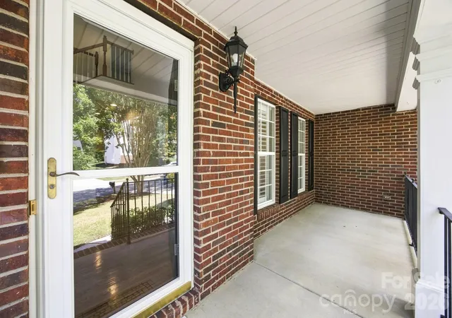 Photo 3 of Single family home for sale at 10309 Elven Ln, Charlotte, NC 28269 | MLS# 4423186 | Listing updated on 2026-10-24