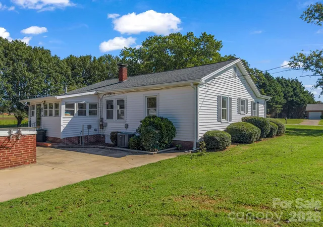 Photo 3 of Single family home for sale at 495 Tiney Rd, Ellenboro, NC 28040 | MLS# 4423190 | Listing updated on 2026-10-03