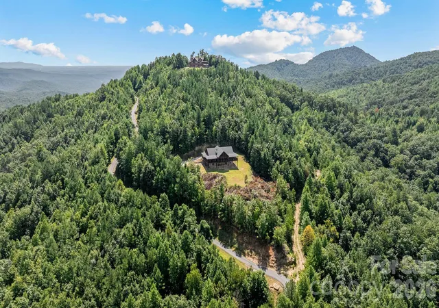 Photo 2 of Single family home for sale at 84 Mountain Top Dr, Marion, NC 28752 | MLS# 4423201 | Listing updated on 2026-09-12