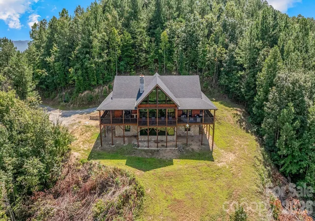 Photo 3 of Single family home for sale at 84 Mountain Top Dr, Marion, NC 28752 | MLS# 4423201 | Listing updated on 2026-09-12
