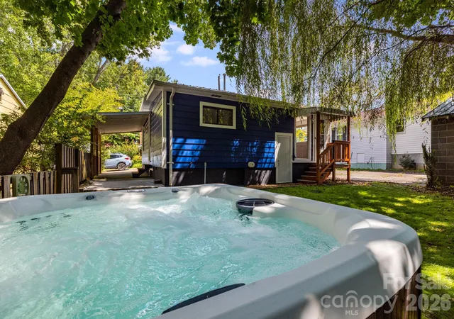 Photo 23 of Single family home for sale at 22 Jarrett St, Asheville, NC 28806 | MLS# 4423202 | Listing updated on 2026-09-29