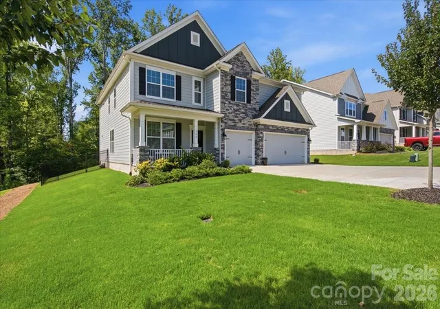 Photo 2 of Single family home for sale at 166 Aviendha Ln, Troutman, NC 28166 | MLS# 4423205 | Listing updated on 2026-10-02