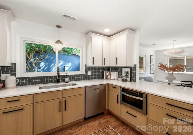 Photo 1 of Single family home for sale at 3717 Flowerfield Rd, Charlotte, NC 28210 | MLS# 4423215 | Listing updated on 2026-10-14