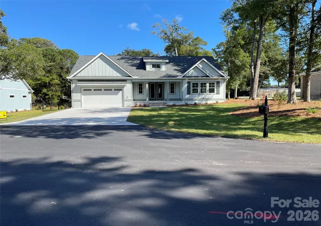 Photo 1 of Single family home for sale at 1848 Oak Harbor Dr Sw, Ocean Isle Beach, NC 28469 | MLS# 4423219 | Listing updated on 2026-10-19