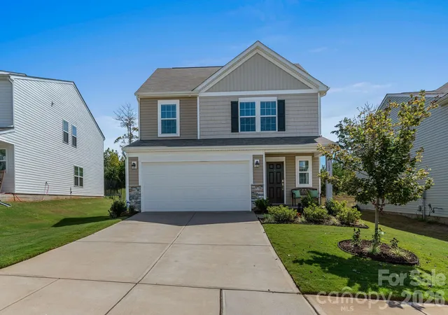 Single family home for sale at 182 Brentwood Dr, Statesville, NC 28625 | MLS# 4423220