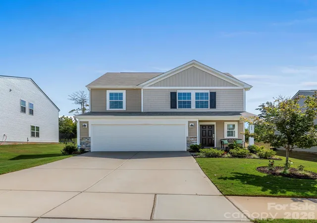 Photo 1 of Single family home for sale at 182 Brentwood Dr, Statesville, NC 28625 | MLS# 4423220 | Listing updated on 2026-10-01
