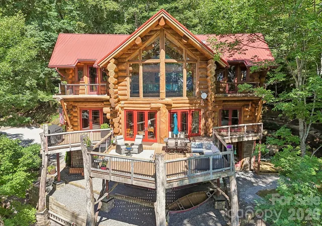 Photo 1 of Single family home for sale at 476 Waterford Dr, Maggie Valley, NC 28751 | MLS# 4423224 | Listing updated on 2026-09-27