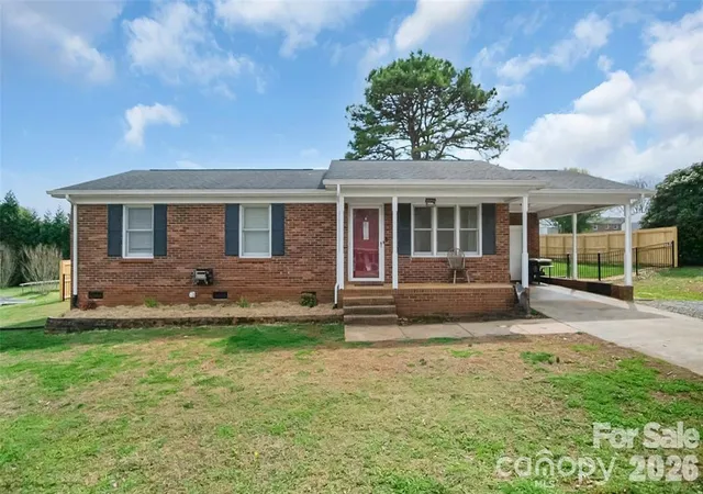 Photo 2 of Single family home for sale at 106 Clearview Dr, Shelby, NC 28150 | MLS# 4423230 | Listing updated on 2026-09-30