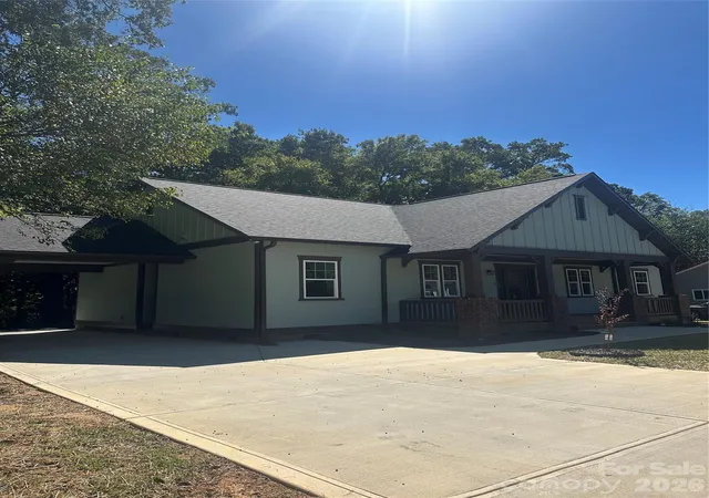 Photo 2 of Single family home for sale at 113 Todd Dr Nw, Concord, NC 28025 | MLS# 4423232 | Listing updated on 2026-10-01