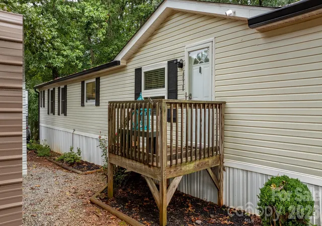 Photo 2 of Single family home for sale at 4838 Lakota Way Rd, Maiden, NC 28650 | MLS# 4423259 | Listing updated on 2026-09-19