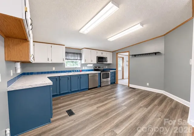 Photo 3 of Single family home for sale at 599 Preston Brooks Dr, Catawba, SC 29704 | MLS# 4423262 | Listing updated on 2026-09-19