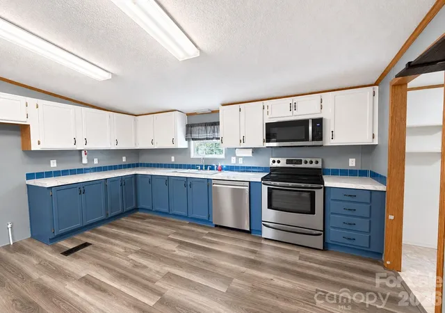 Photo 4 of Single family home for sale at 599 Preston Brooks Dr, Catawba, SC 29704 | MLS# 4423262 | Listing updated on 2026-09-19