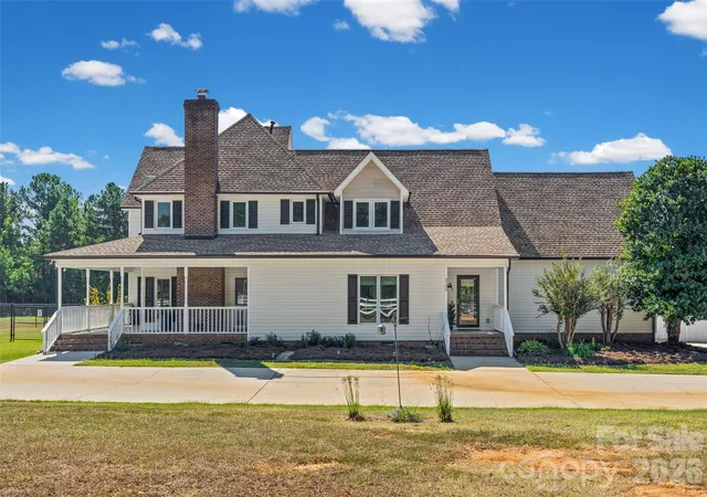 Photo 2 of Single family home for sale at 2129 Squire Rd, Rock Hill, SC 29730 | MLS# 4423271 | Listing updated on 2026-10-07