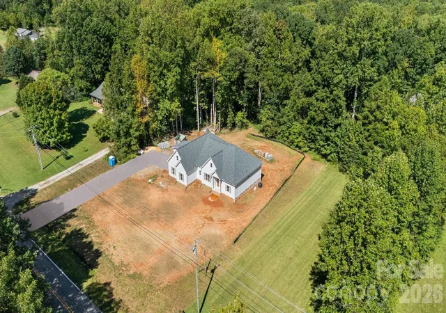 Photo 3 of Single family home for sale at 6395 Wingate Hl Rd, Denver, NC 28037 | MLS# 4423290 | Listing updated on 2026-09-13