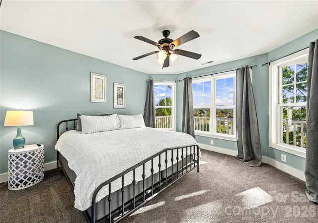 Photo 3 of Single family home for sale at 14 Summit Cir, Hendersonville, NC 28739 | MLS# 4423309 | Listing updated on 2026-10-07