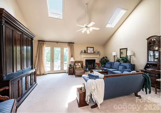 Photo 4 of Townhouse for sale at 3725 Rock Brg Dr NE, Conover, NC 28613 | MLS# 4423311 | Listing updated on 2026-10-17