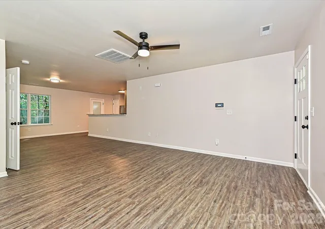 Photo 3 of Single family home for sale at 2605 Marmac Rd, Charlotte, NC 28208 | MLS# 4423314 | Listing updated on 2026-09-27