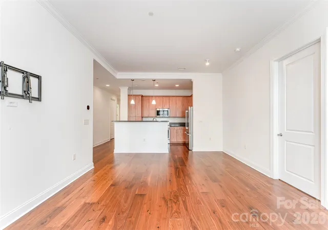 Listing Photo 5 - Condo for sale in building located at 230 S Tryon St, Charlotte, NC 28202 - Unit #511