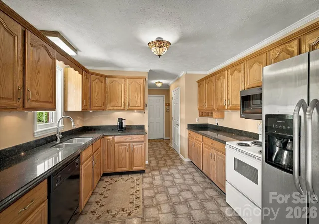 Photo 2 of Sale Pending at 1229 Birch Dr, Morganton, NC 28655 | MLS# 4423329 | Listing updated on 2026-10-07