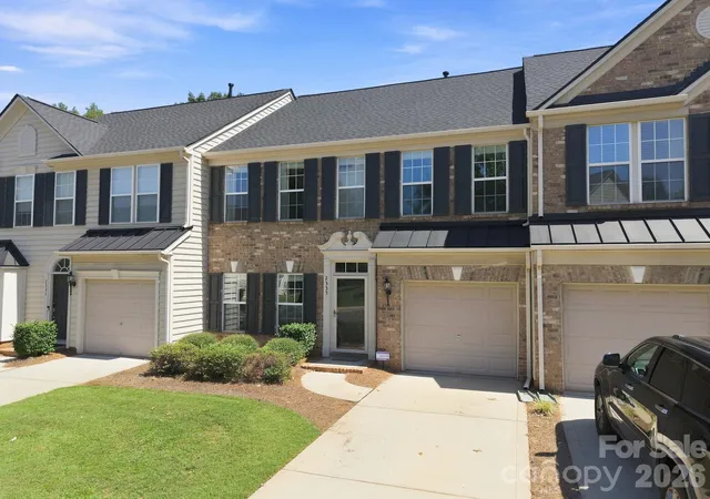 Photo 2 of Townhouse for sale at 2335 Whitford Ln, Charlotte, NC 28210 | MLS# 4423338 | Listing updated on 2026-10-21
