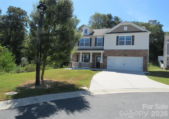 Photo 1 of Single family home for sale at 7128 Bandera Dr, Charlotte, NC 28214 | MLS# 4423344 | Listing updated on 2026-09-15