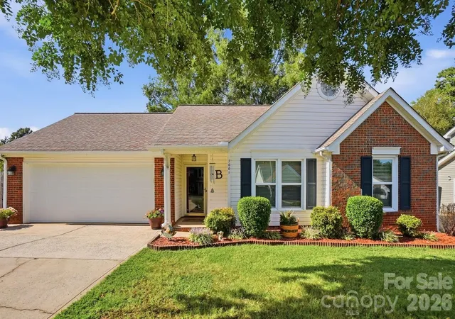 Single family home for sale at 7601 Gillman Ct, Charlotte, NC 28269 | MLS# 4423349