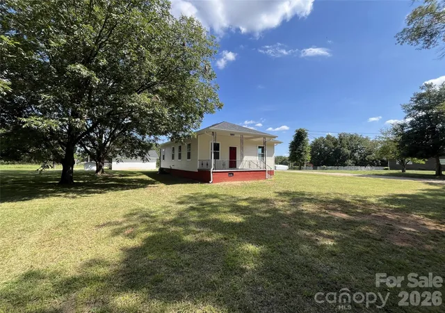 Photo 3 of Single family home for sale at 6270 Nc 16 Hwy N, Conover, NC 28613 | MLS# 4423355 | Listing updated on 2026-09-15