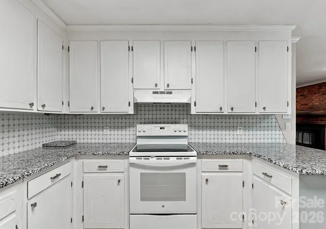 Photo 4 of Single family home for sale at 1732 Forest Lake Dr, Rock Hill, SC 29732 | MLS# 4423359 | Listing updated on 2026-09-13