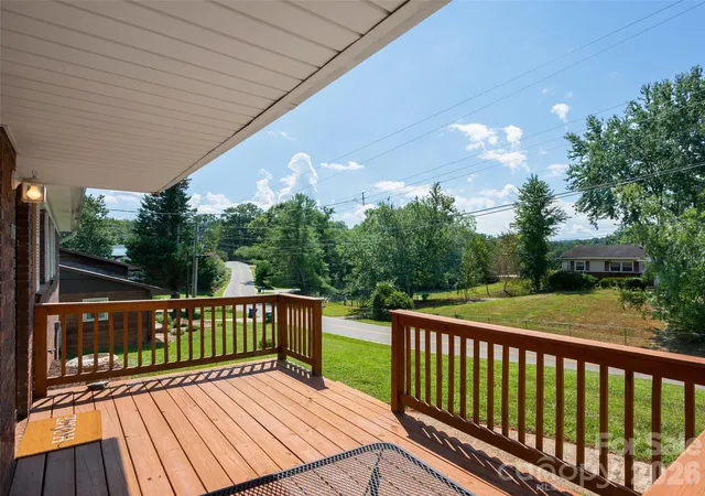Photo 2 of Single family home for sale at 403 Lower Grassy Branch Rd, Asheville, NC 28805 | MLS# 4423378 | Listing updated on 2026-09-27