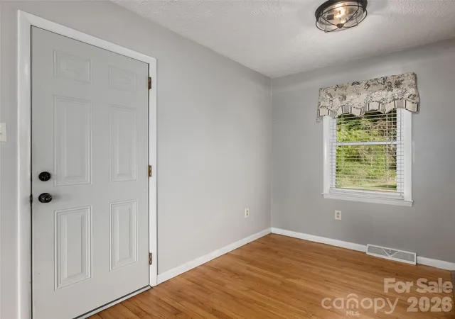 Photo 4 of Single family home for sale at 403 Lower Grassy Branch Rd, Asheville, NC 28805 | MLS# 4423378 | Listing updated on 2026-09-27