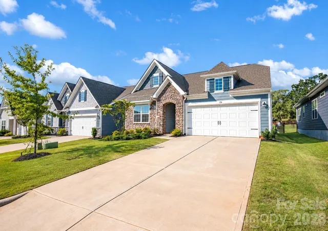 Photo 2 of Single family home for sale at 156 White Apple Way, Statesville, NC 28625 | MLS# 4423420 | Listing updated on 2026-10-03