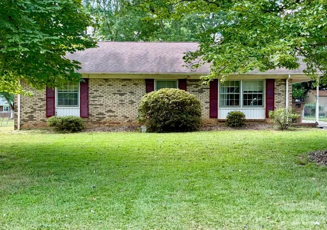 Photo 1 of Single family home for sale at 8211 Wynnview Rd, Indian Trail, NC 28079 | MLS# 4423436 | Listing updated on 2026-09-28