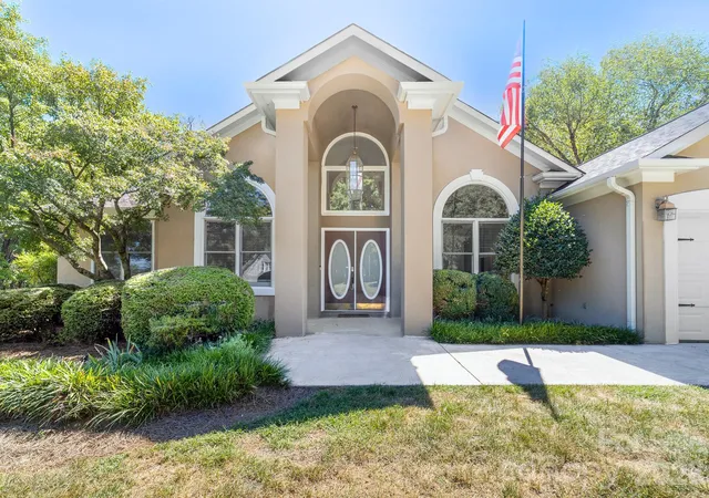 Photo 1 of Single family home for sale at 20127 Chapel Point Ln, Cornelius, NC 28031 | MLS# 4423446 | Listing updated on 2026-09-12