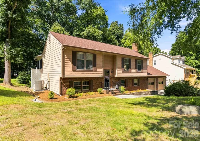 Photo 2 of Single family home for sale at 5000 Cedar Forest Dr, Charlotte, NC 28226 | MLS# 4423449 | Listing updated on 2026-10-28