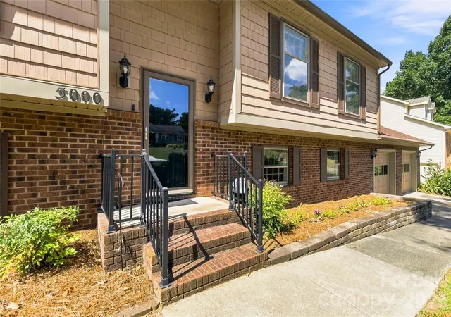 Photo 3 of Single family home for sale at 5000 Cedar Forest Dr, Charlotte, NC 28226 | MLS# 4423449 | Listing updated on 2026-10-28