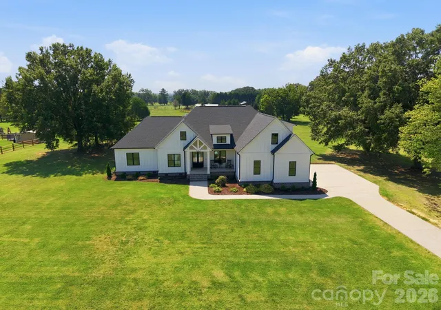 Photo 1 of Single family home for sale at 720 Trexler Loop, Salisbury, NC 28144 | MLS# 4423451 | Listing updated on 2026-09-13