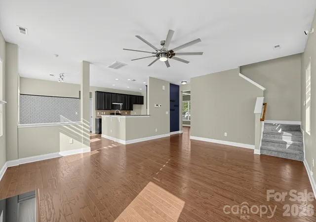 Photo 3 of Single family home for sale at 284 Oakbourne Ln, Rock Hill, SC 29732 | MLS# 4423457 | Listing updated on 2026-10-16