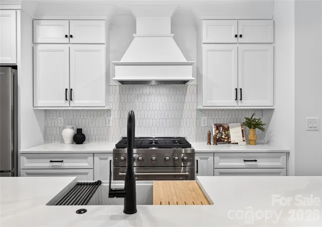 Photo 3 of Townhouse for sale at 1506 Sumter Ave, Charlotte, NC 28208 | MLS# 4423467 | Listing updated on 2026-10-28