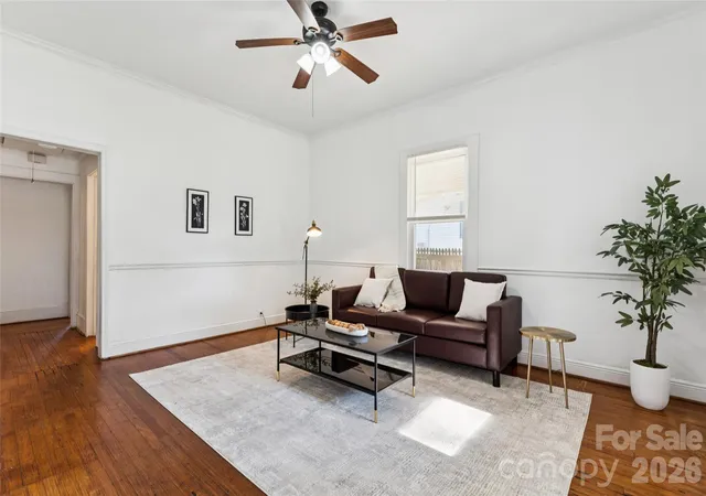 Photo 2 of Single family home for sale at 402 York Ave, Kannapolis, NC 28083 | MLS# 4423483 | Listing updated on 2026-09-13
