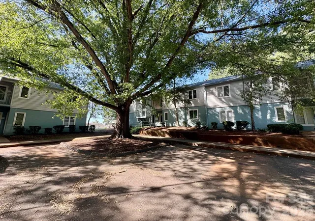 Photo 17 of Condo for sale at 1905 Meadowlark Ln #32, Charlotte, NC 28210 | MLS# 4423485 | Listing updated on 2026-09-15