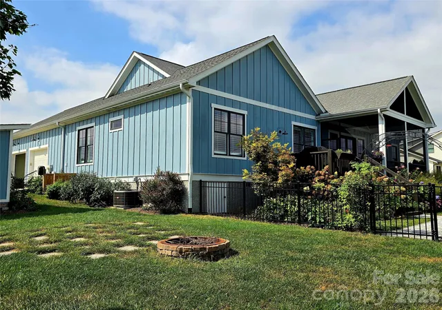 Photo 2 of Single family home for sale at 173 Pisgah Ridge Trl, Mills River, NC 28759 | MLS# 4423490 | Listing updated on 2026-09-25