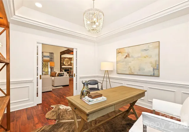 Photo 4 of Single family home for sale at 4934 Spalding Pl, Charlotte, NC 28226 | MLS# 4423494 | Listing updated on 2026-10-20
