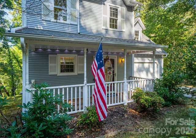 Photo 1 of Single family home for sale at 18 Friendly Way, Asheville, NC 28806 | MLS# 4423504 | Listing updated on 2026-10-05
